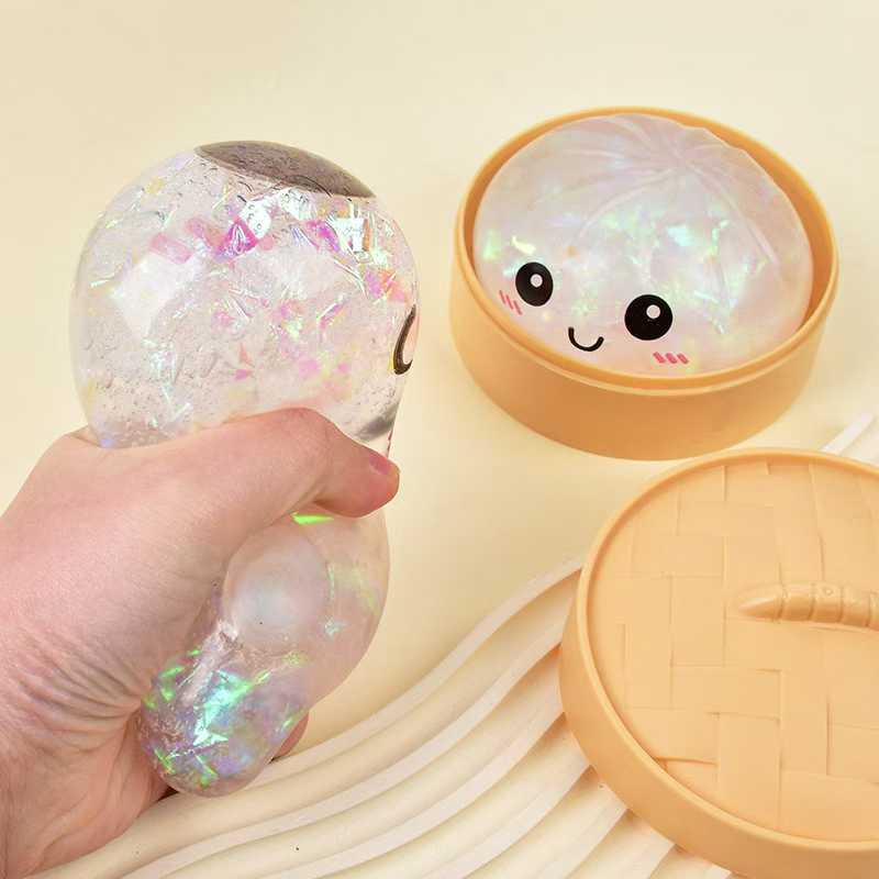 Stress-relieving toy expression buns
